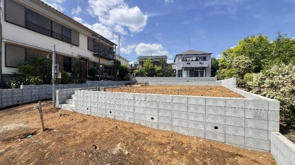 神奈川区菅田町　全2棟2号棟