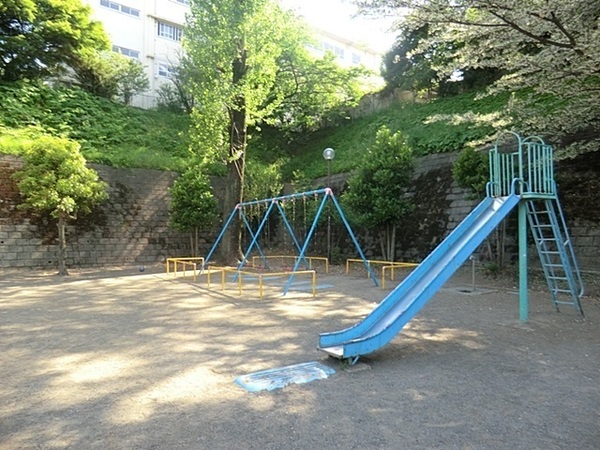 川崎市宮前区初山１丁目の新築一戸建(白幡台第１公園)