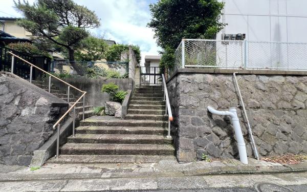 横浜市磯子区中原４丁目の土地