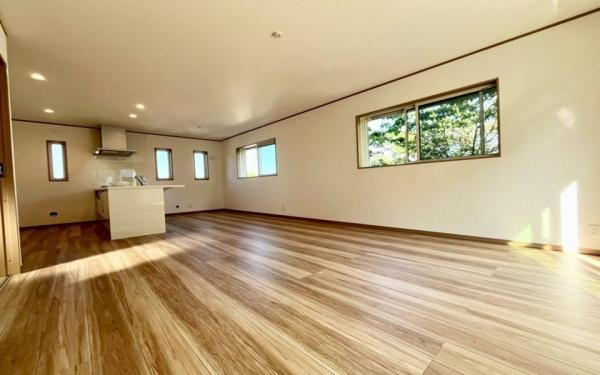 横浜市中区本郷町３丁目の新築一戸建