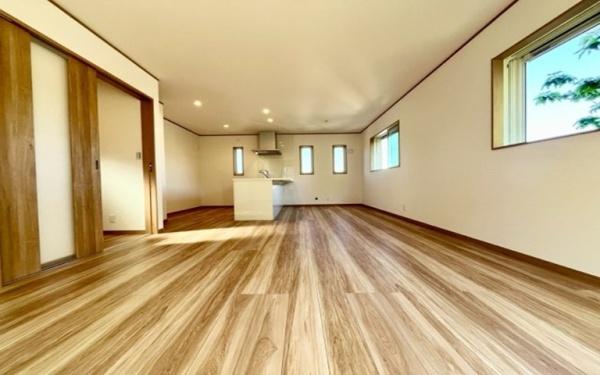 横浜市中区本郷町３丁目の新築一戸建