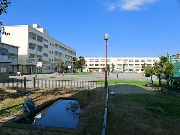 上大岡ガーデニア弐番館(横浜市立桜岡小学校)