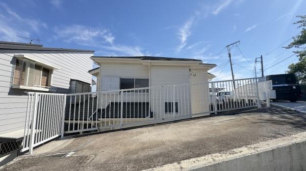 緑区十日市場町　戸建て