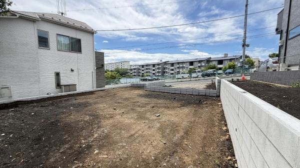 旭区川島町　全２棟１号棟