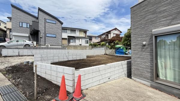 旭区川島町　全２棟１号棟
