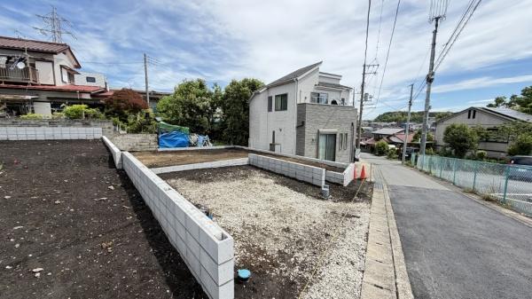 旭区川島町　全２棟１号棟