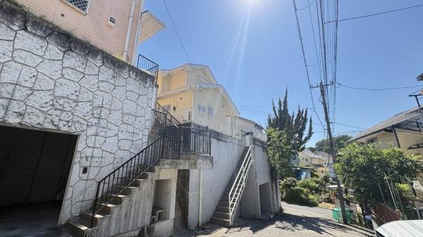 保土ヶ谷区仏向町　戸建て