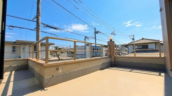 藤沢市鵠沼松が岡４丁目の中古一戸建て