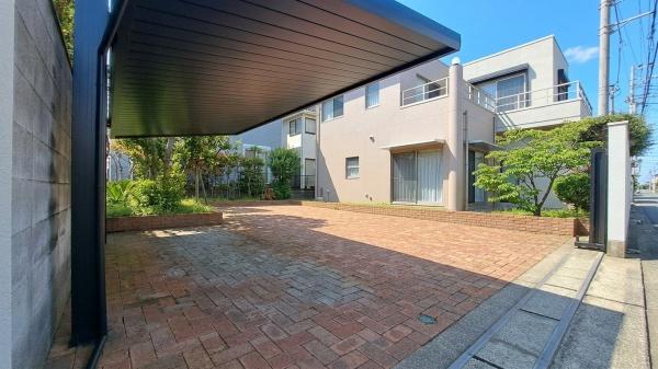 藤沢市鵠沼松が岡４丁目の中古一戸建て