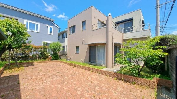 藤沢市鵠沼松が岡４丁目の中古一戸建て
