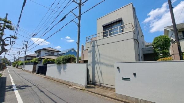 藤沢市鵠沼松が岡４丁目の中古一戸建て