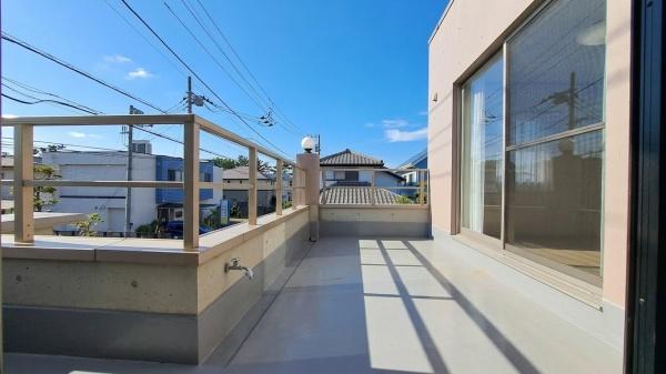 藤沢市鵠沼松が岡４丁目の中古一戸建て