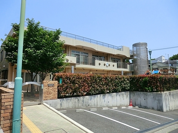ライオンズガーデン青葉台(しらとり台保育園さつきが丘)