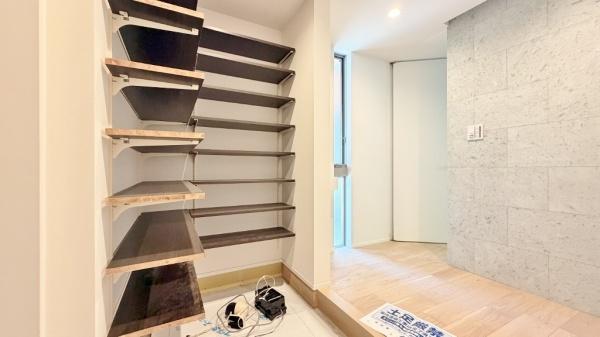 港南区港南台９丁目　全２棟Ａ棟