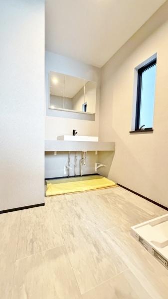 鎌倉市山崎　全２棟Ａ棟