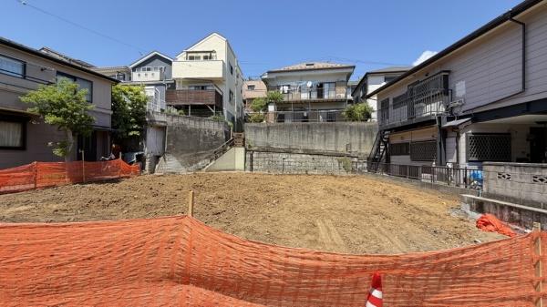 保土ケ谷区仏向西　１号棟