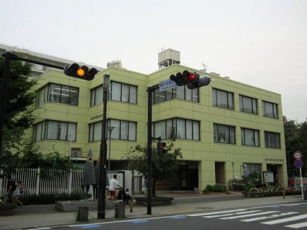 グリーンコーポ鶴見(横浜市鶴見図書館)