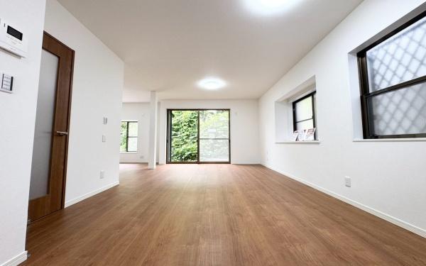 横浜市旭区四季美台の中古一戸建て