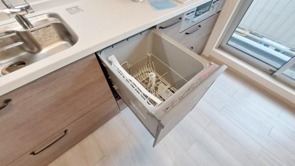 港南百合丘ハイツ６号棟