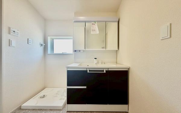 戸塚区深谷町　全５棟２号棟