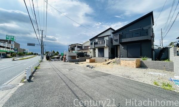 戸塚区下倉田町　全３棟２号棟