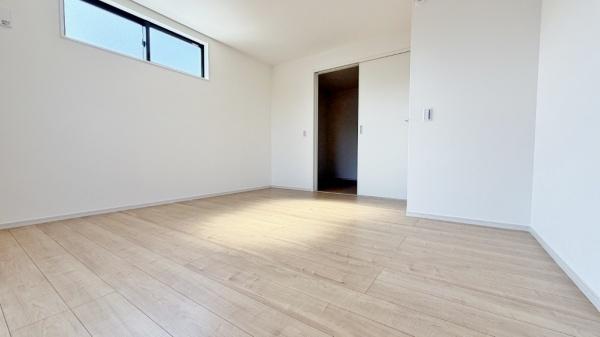 栄区上之町　新築戸建
