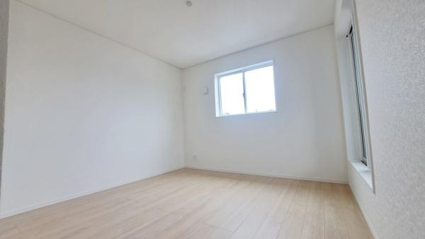 戸塚区名瀬町　全２棟１号棟