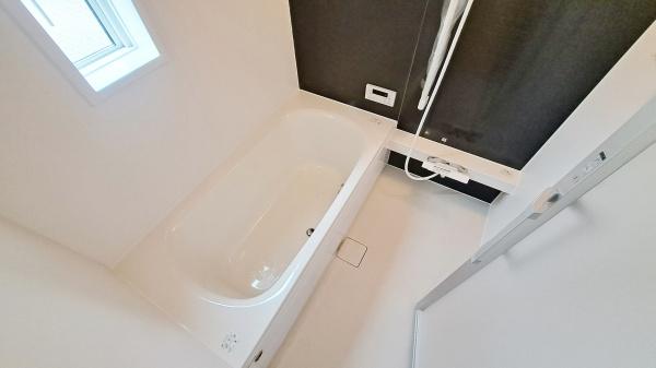 戸塚区名瀬町　全２棟１号棟