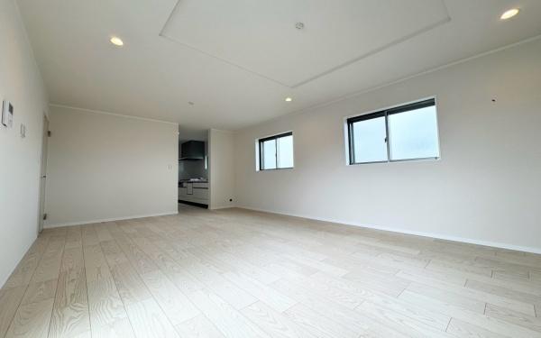 保土ケ谷区釜台町　全2棟B棟