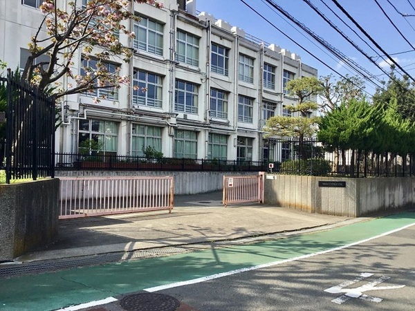 川崎市高津区下作延７丁目の新築一戸建(川崎市立下作延小学校)