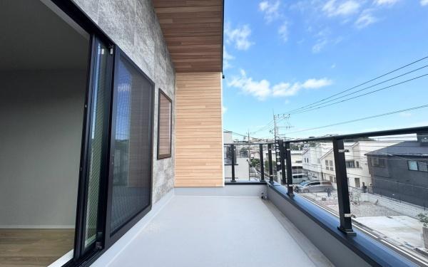 保土ヶ谷区初音ヶ丘　2期全4棟4号棟