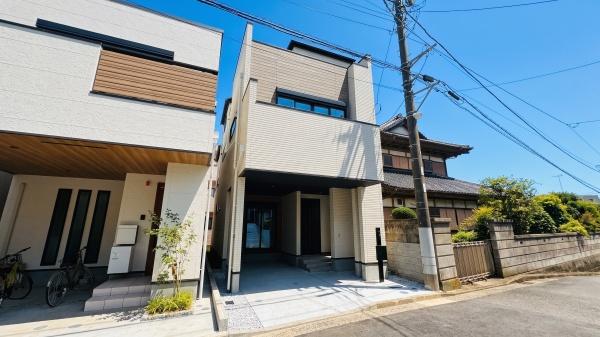 緑区十日市場町2期 全1棟1号棟