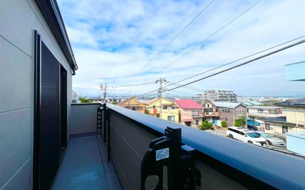金沢区富岡東１丁目