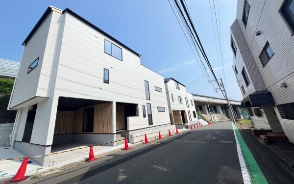 青葉区新石川3丁目　全2棟2号棟