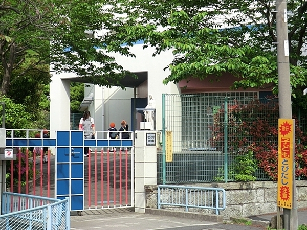 鎌倉市津(モンタナ幼稚園)