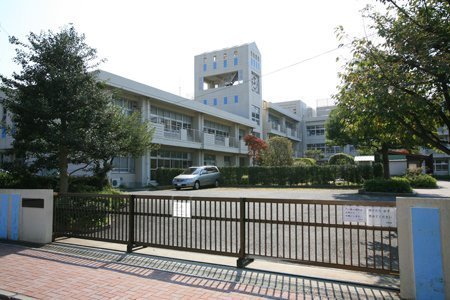 横浜市都筑区中川５丁目の土地(横浜市立都筑小学校)