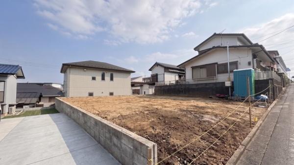 旭区市沢町　全1棟