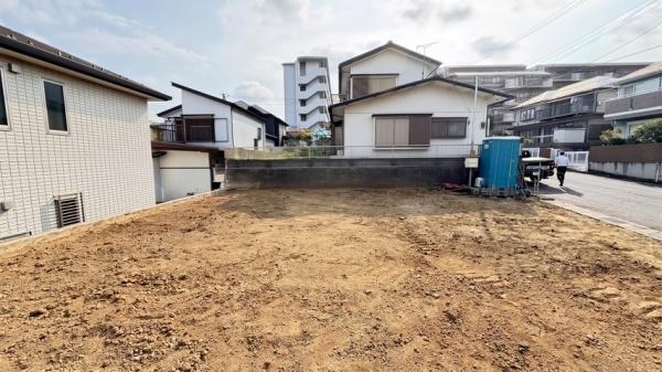 旭区市沢町　全1棟