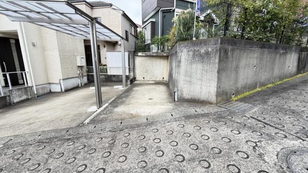 旭区笹野台４丁目　戸建