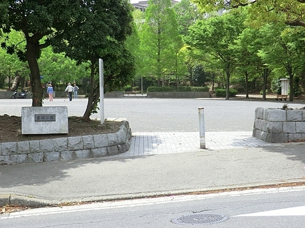 横浜市金沢区富岡西２丁目の中古一戸建て(富岡公園)