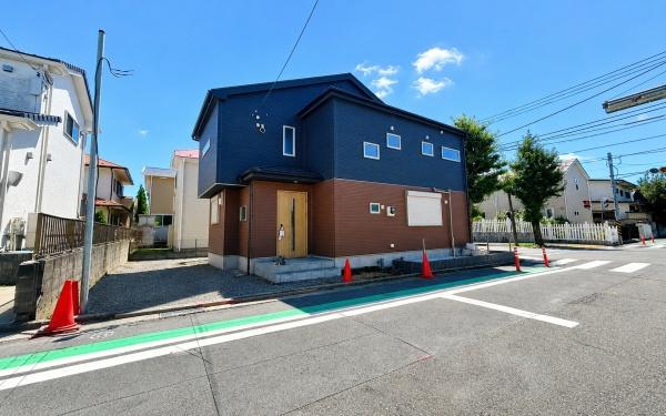 中沢2丁目全１棟