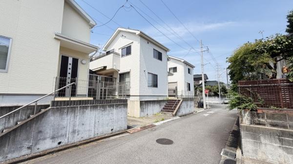 横浜市磯子区栗木３丁目の中古一戸建て