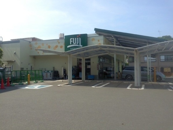 横浜市港北区小机町の土地(ＦUJIスーパー菅田店)