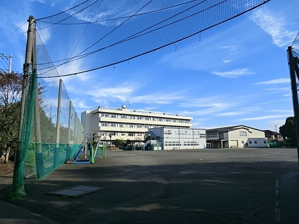瀬谷区三ツ境(横浜市立三ツ境小学校)