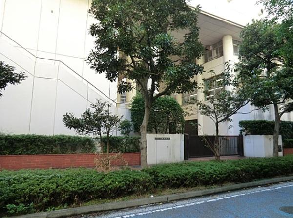 リリファ横濱山下町（画・元街小・港中）(横浜市立港中学校)