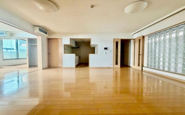 リリファ横濱山下町（画・元街小・港中）