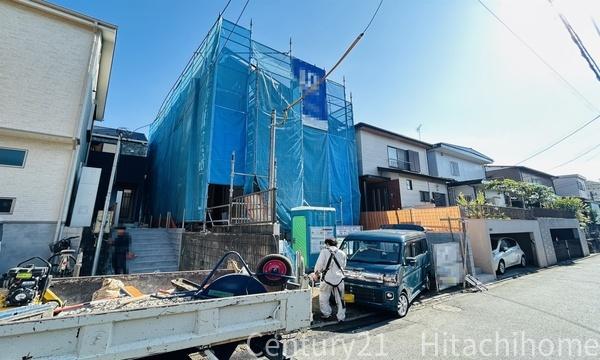 泉区白百合1丁目　全1棟