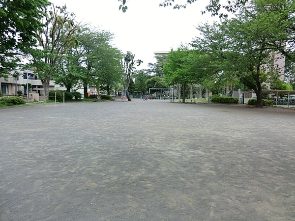 南区南瀬谷２丁目　全１棟(下瀬谷第四公園)