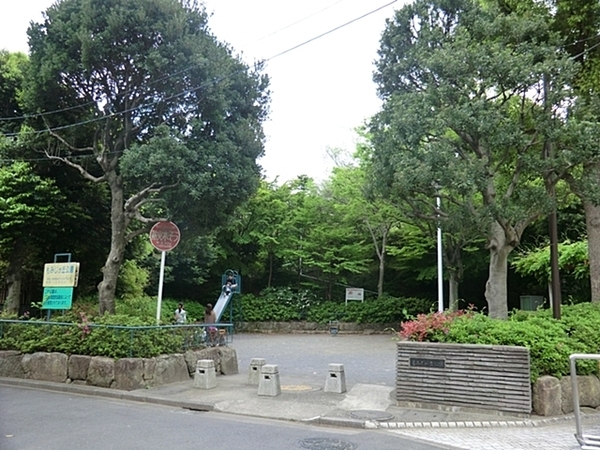川崎市麻生区千代ケ丘７丁目の新築一戸建(もみじが丘公園)