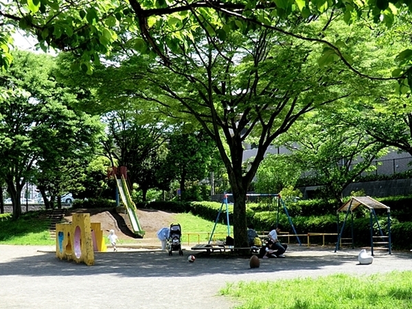 泉区岡津町3期　全1棟(西が岡公園)